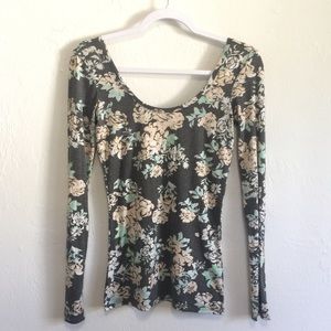Nollie Low back ~ Scoop Neck Floral Top